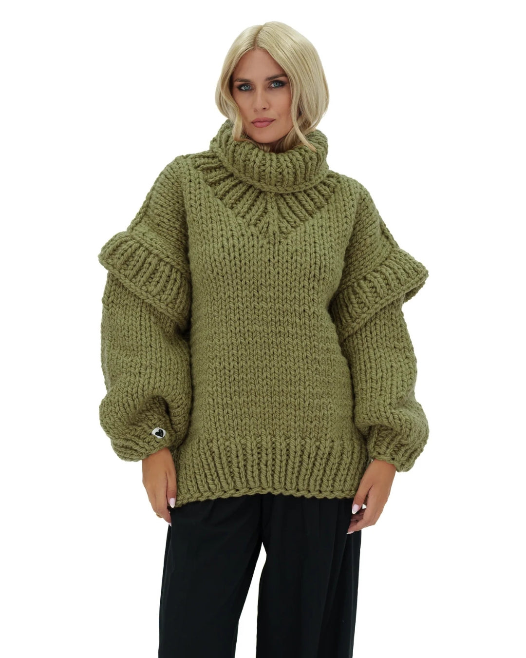 AVA | TURTLE ROLLED NECK SWEATER