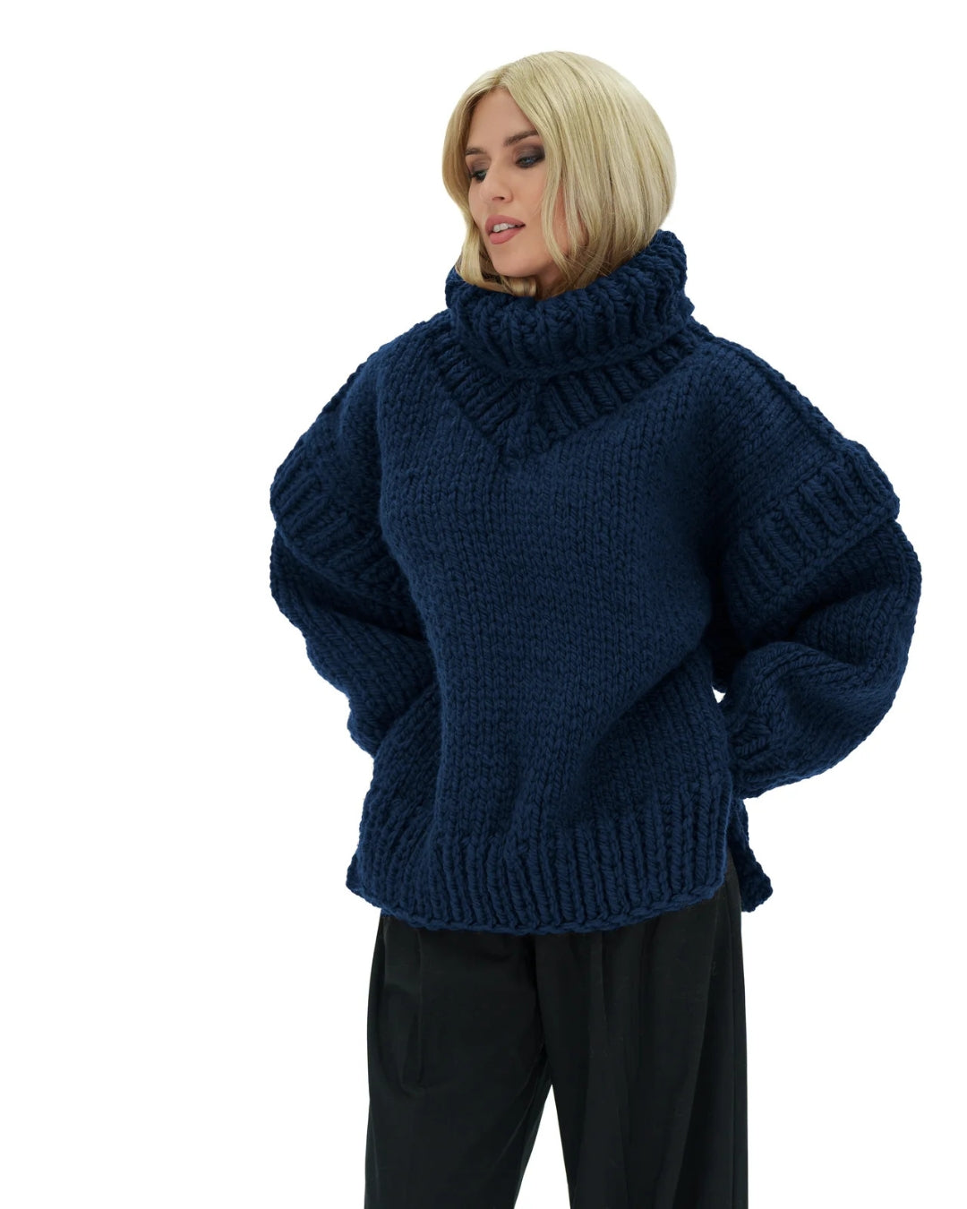 AVA | TURTLE ROLLED NECK SWEATER